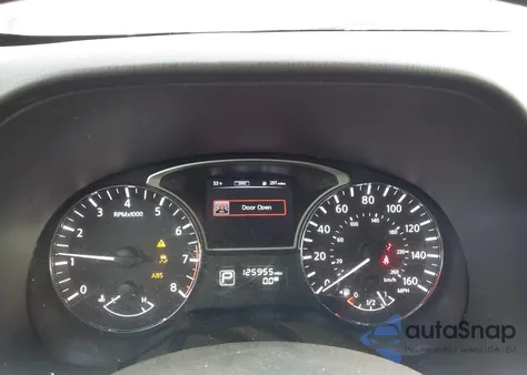 2015 Nissan Pathfinder Platinum/S/Sl/Sv z USA, uszkodzony, nr VIN 5N1AR2MM3FC635560